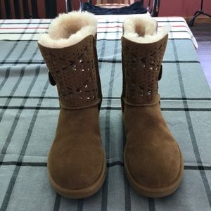 UGG AUSTRALIA BOOTS